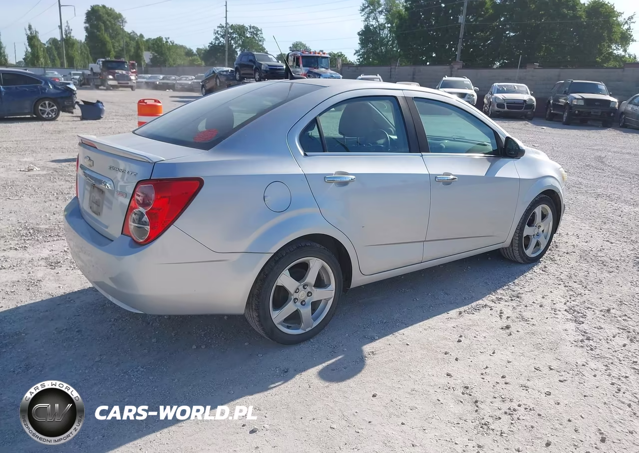2014 Chevrolet Sonic Ltz Auto VIN:1G1JE5SB3E4225863 - 4
