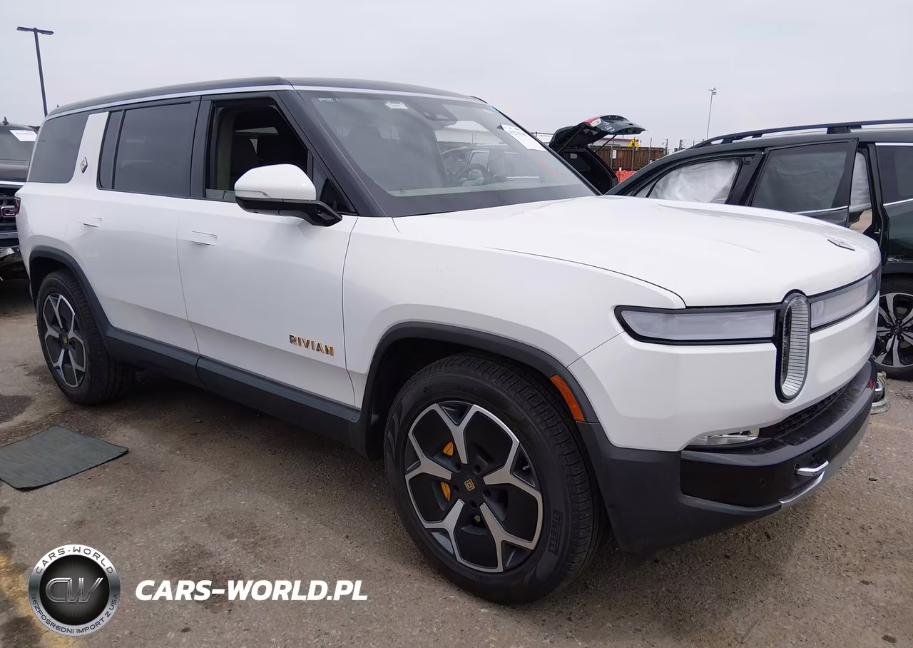 2023 Rivian R1S Adventure