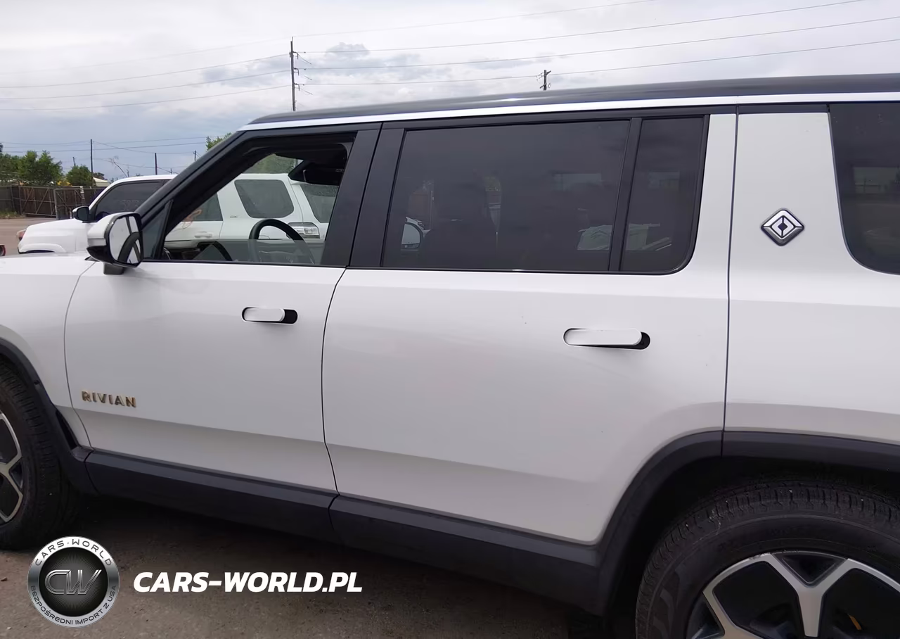 2023 Rivian R1S Adventure VIN:7PDSGABA6PN004916 - 14
