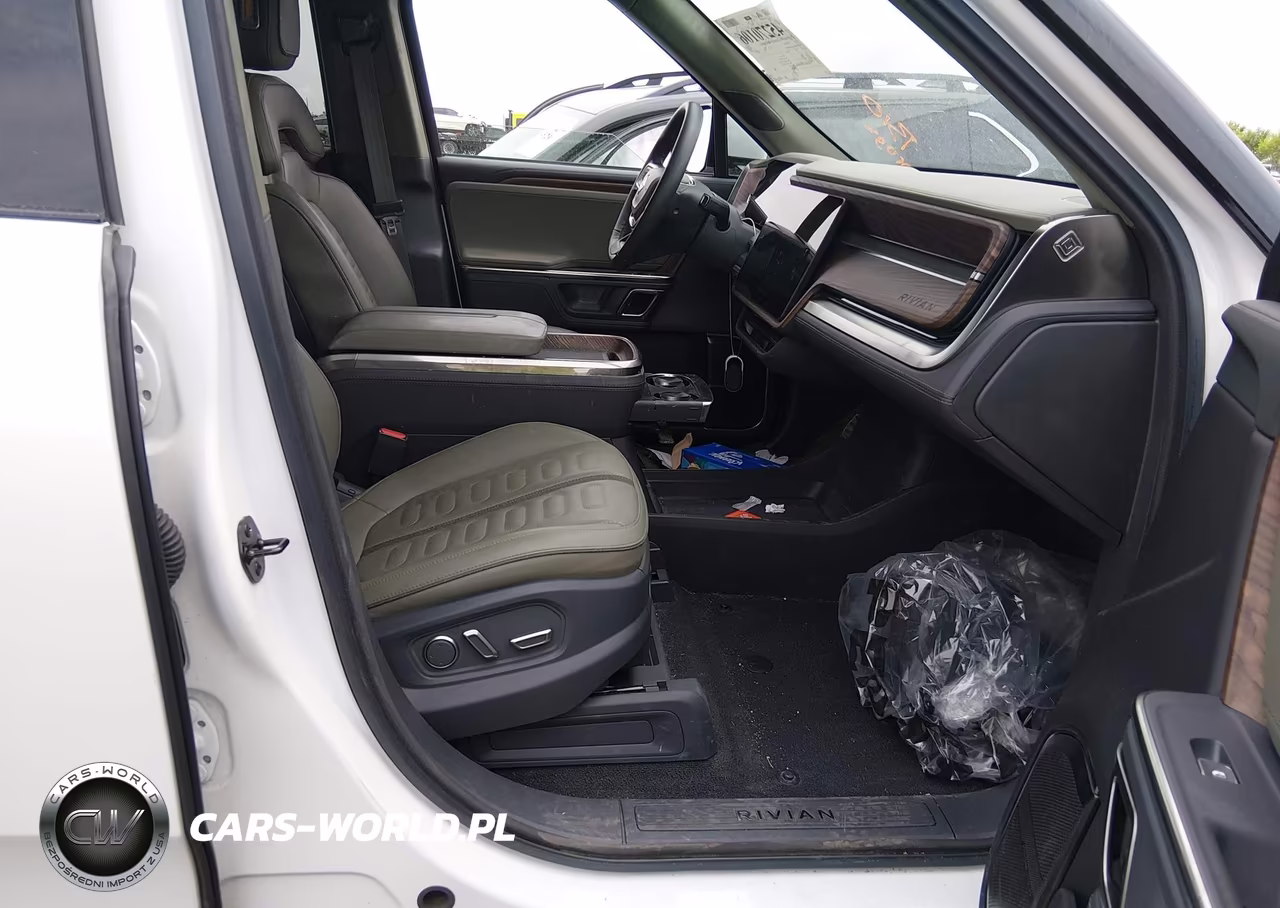 2023 Rivian R1S Adventure VIN:7PDSGABA6PN004916 - 5