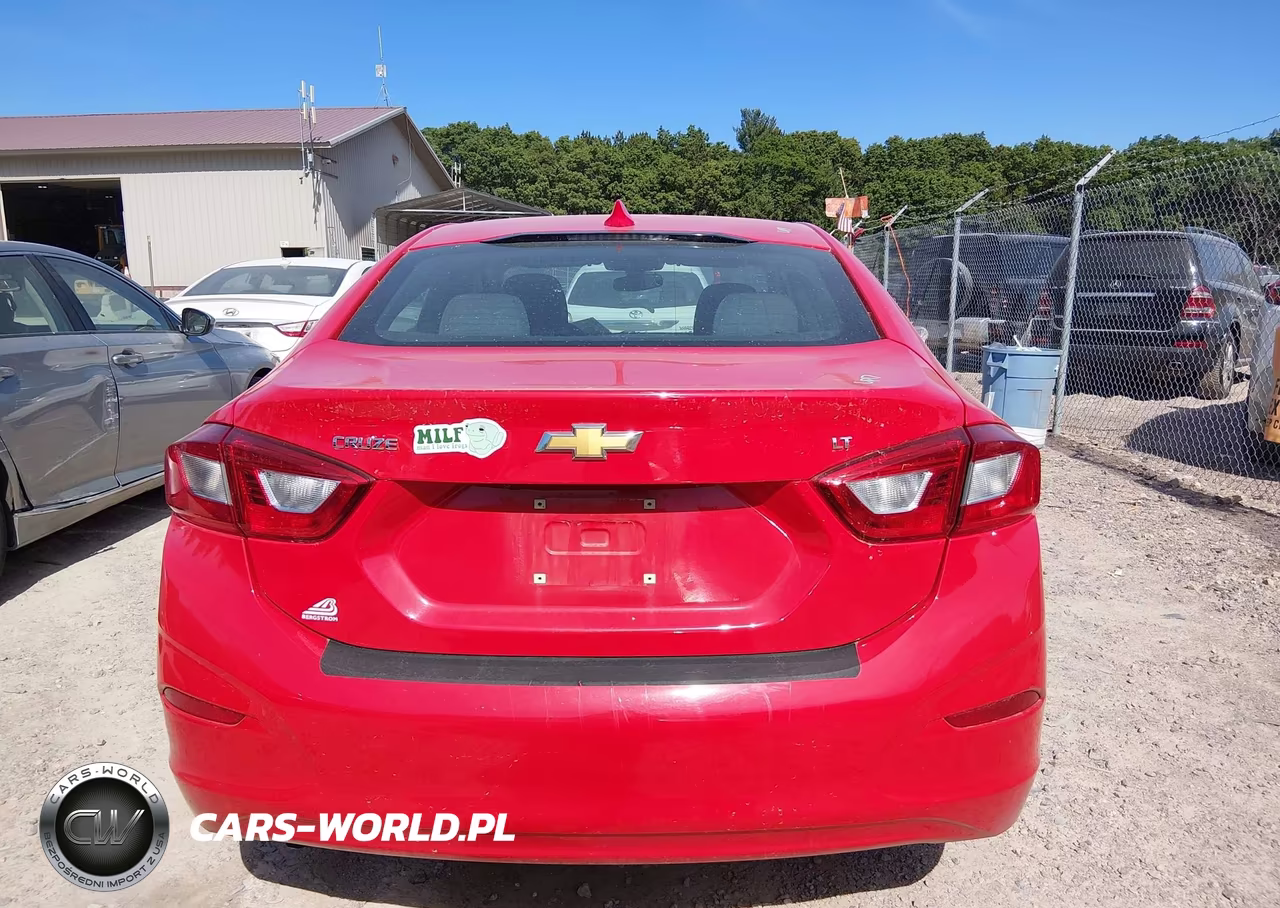 2019 Chevrolet Cruze Lt VIN:1G1BE5SM9K7115903 - 16