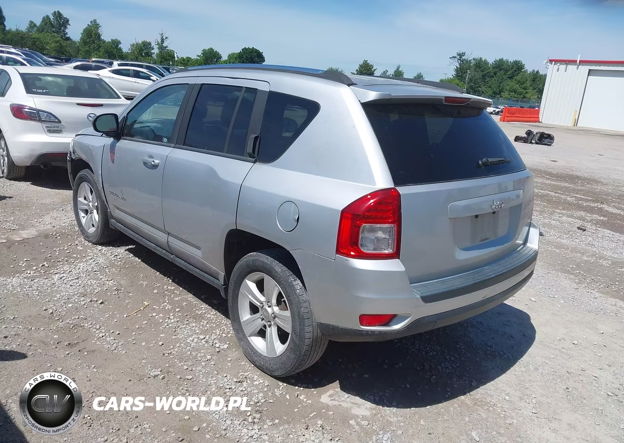 2011 Jeep Compass VIN:1J4NT1FBXBD142504 - 3