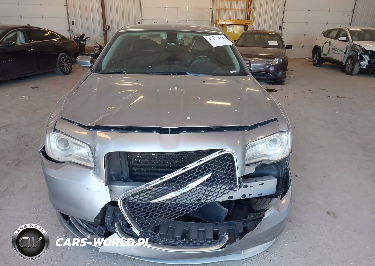 2015 Chrysler 300 Limited VIN:2C3CCARG5FH923397 - 12