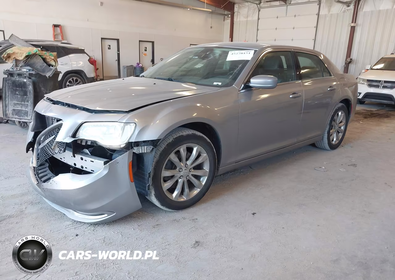 2015 Chrysler 300 Limited VIN:2C3CCARG5FH923397 - 2