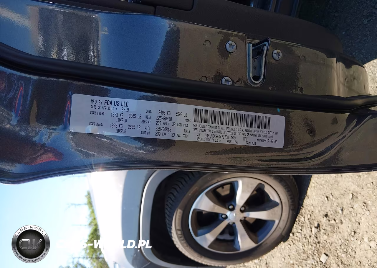 2019 Jeep Cherokee Limited 4X4 VIN:1C4PJMDX9KD471750 - 9