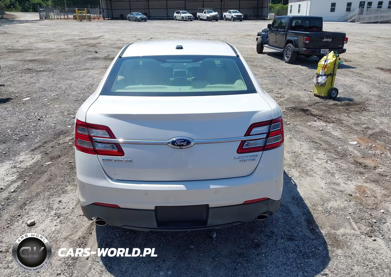 2015 Ford Taurus Limited VIN:1FAHP2F80FG144399 - 17