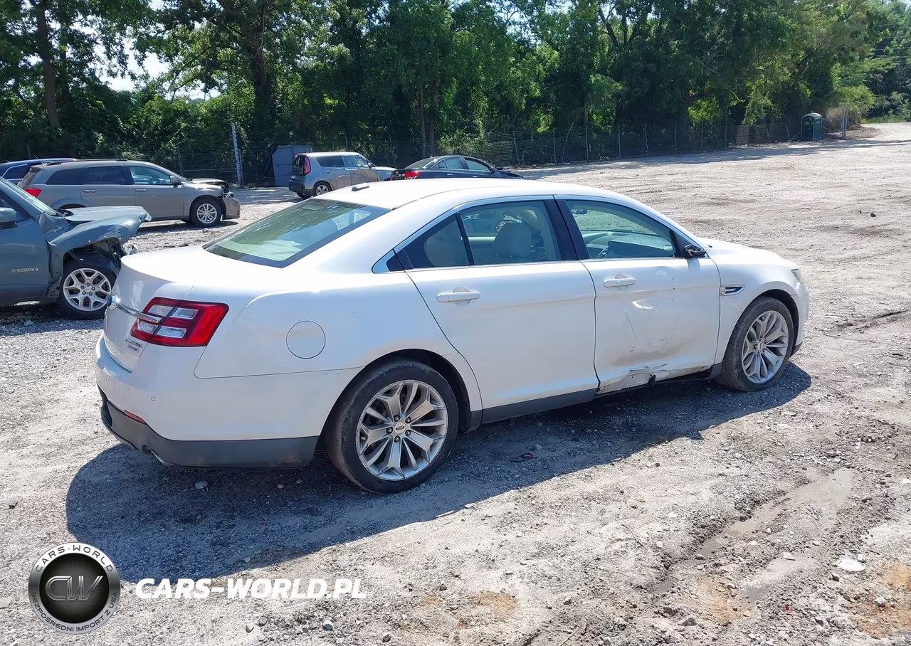 2015 Ford Taurus Limited VIN:1FAHP2F80FG144399 - 4