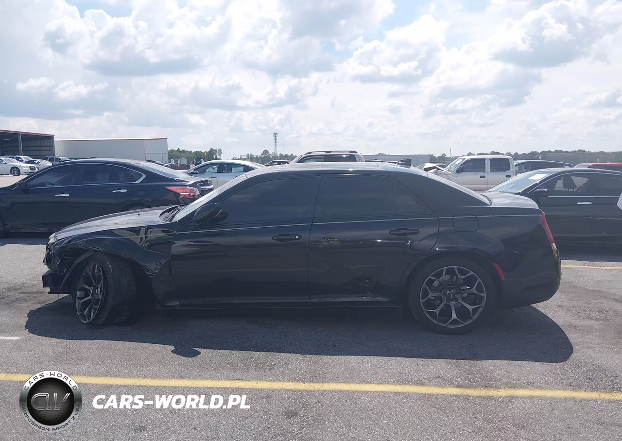 2015 Chrysler 300 300S VIN:2C3CCABG9FH867877 - 14