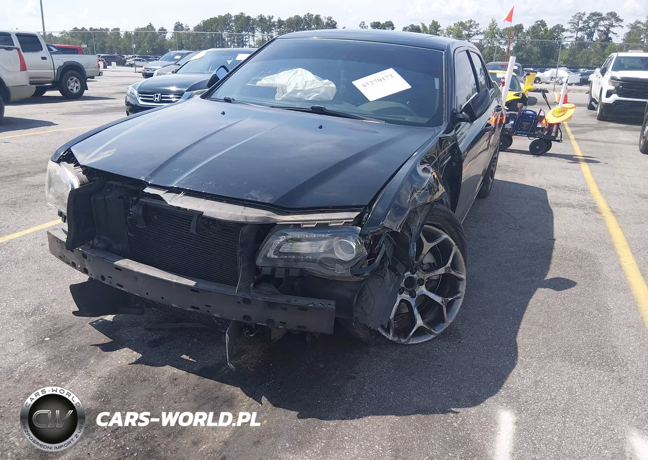 2015 Chrysler 300 300S VIN:2C3CCABG9FH867877 - 6