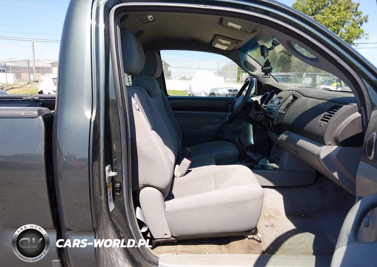 2010 Toyota Tacoma VIN:5TEPX4EN4AZ681481 - 5