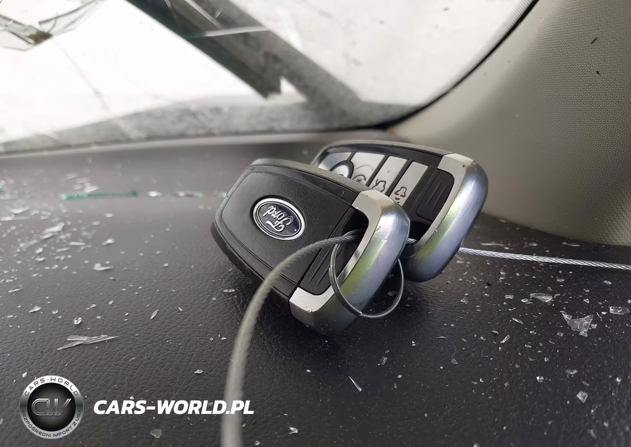 2020 Ford Fusion Plug-In Hybrid Titanium VIN:3FA6P0SU7LR120491 - 11