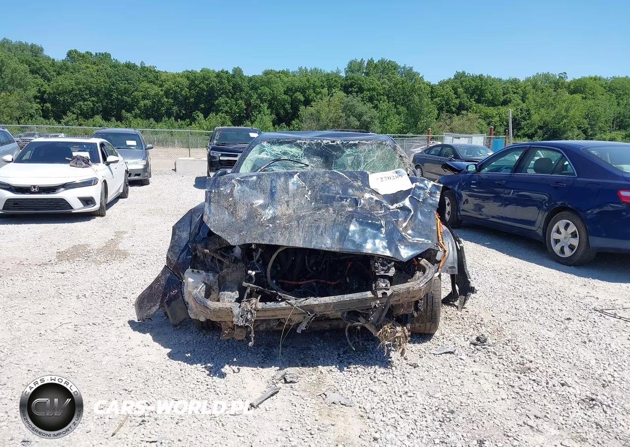 2020 Ford Fusion Plug-In Hybrid Titanium VIN:3FA6P0SU7LR120491 - 13