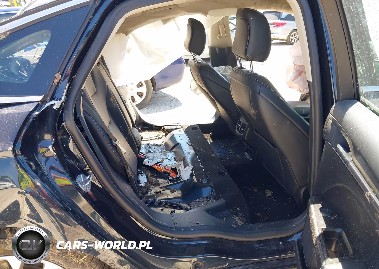 2020 Ford Fusion Plug-In Hybrid Titanium VIN:3FA6P0SU7LR120491 - 8