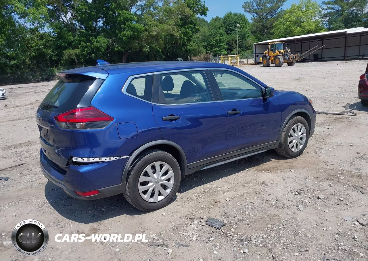2018 Nissan Rogue S VIN:KNMAT2MT1JP599107 - 4