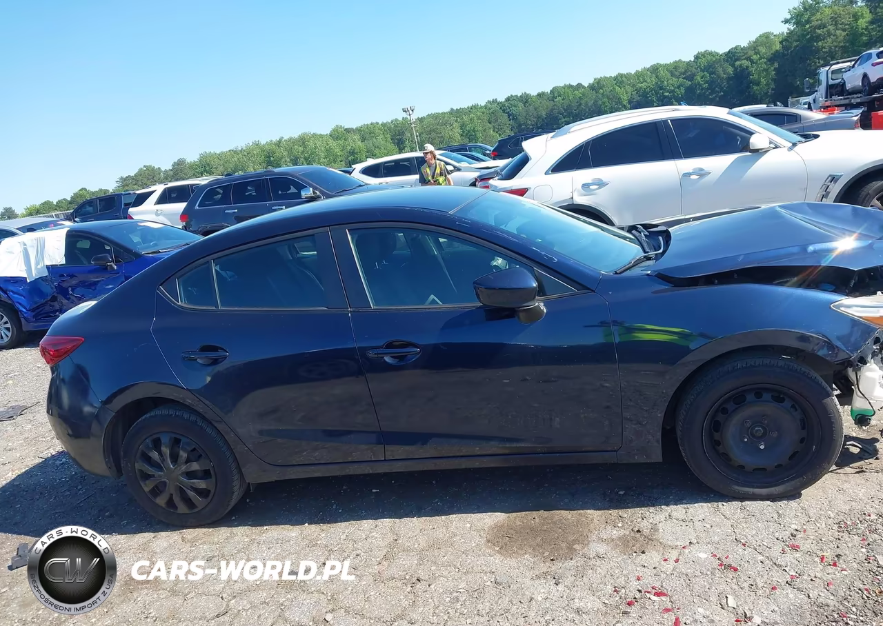 2017 Mazda Mazda3 Sport VIN:3MZBN1U7XHM140196 - 14