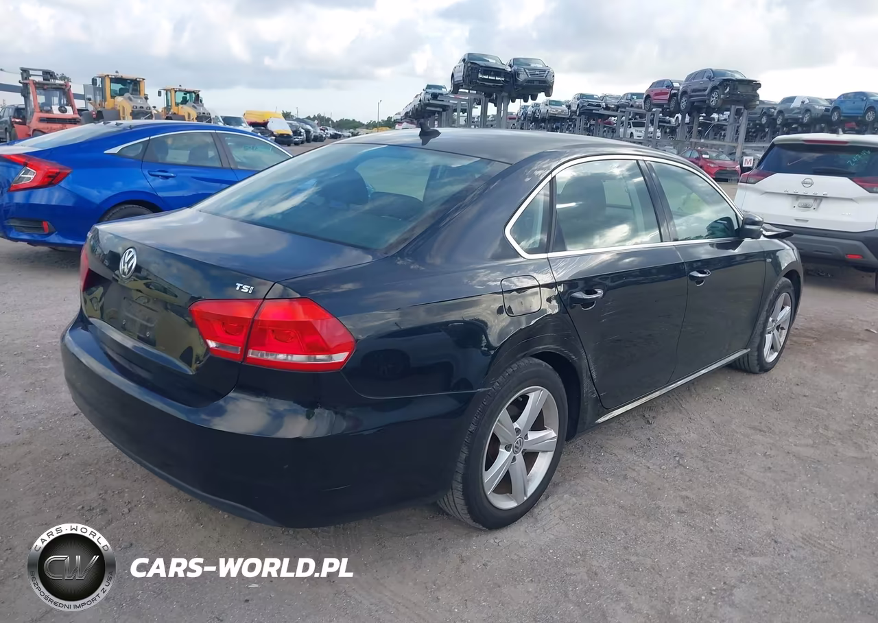 2015 Volkswagen Passat 1.8T Limited Edition VIN:1VWAT7A38FC114846 - 4