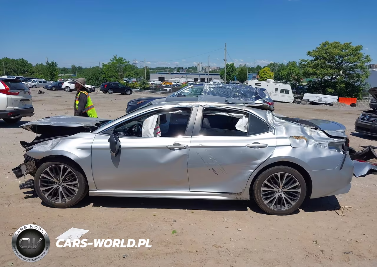2018 Toyota Camry Se VIN:4T1B11HK3JU546024 - 14