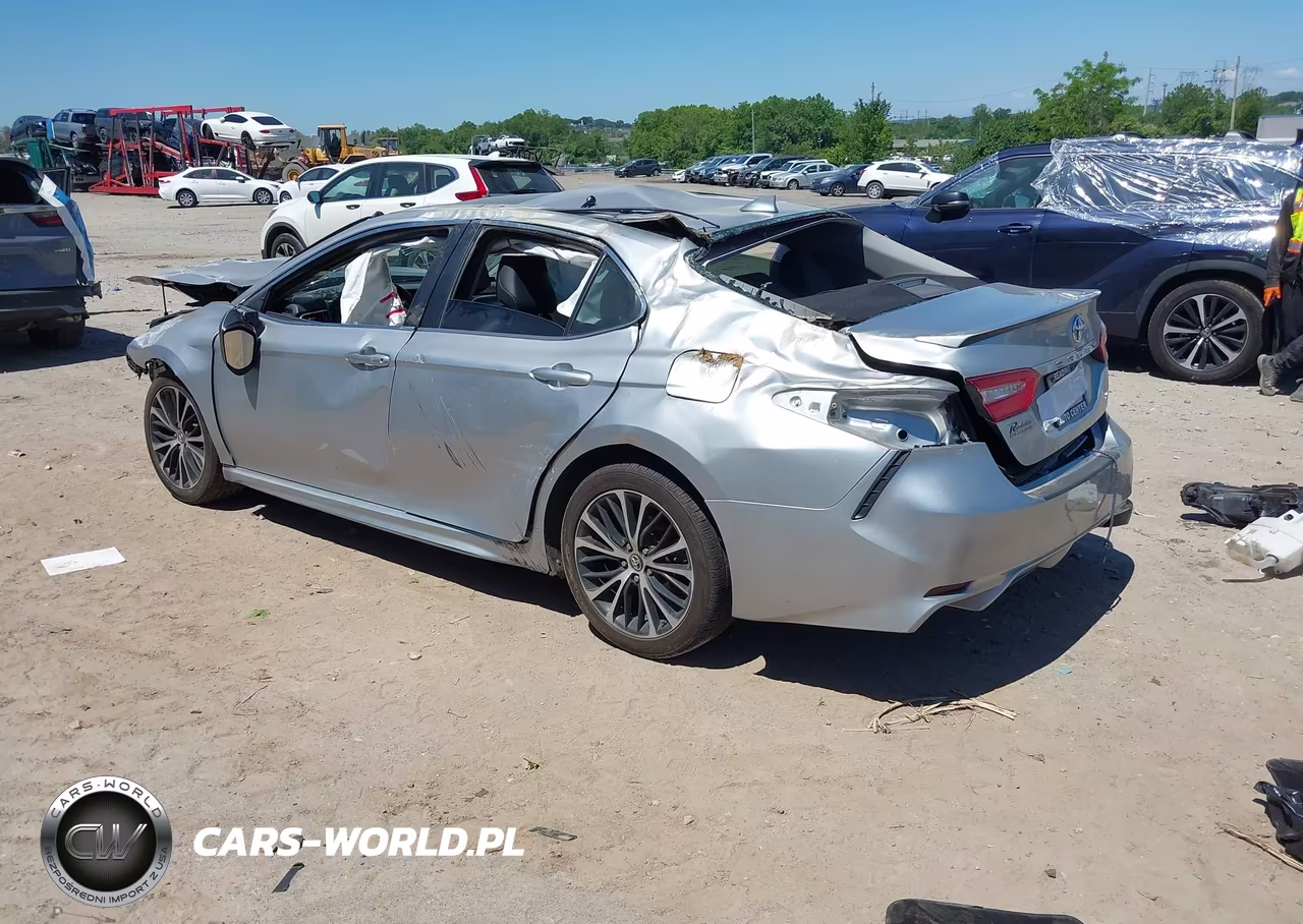 2018 Toyota Camry Se VIN:4T1B11HK3JU546024 - 3