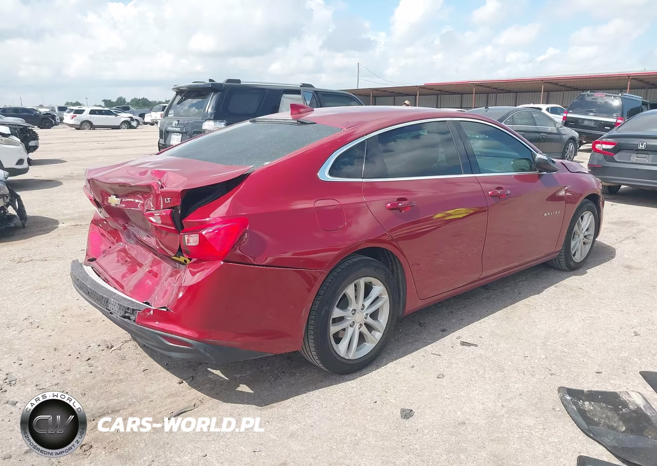 2018 Chevrolet Malibu Lt VIN:1G1ZD5ST2JF220151 - 4