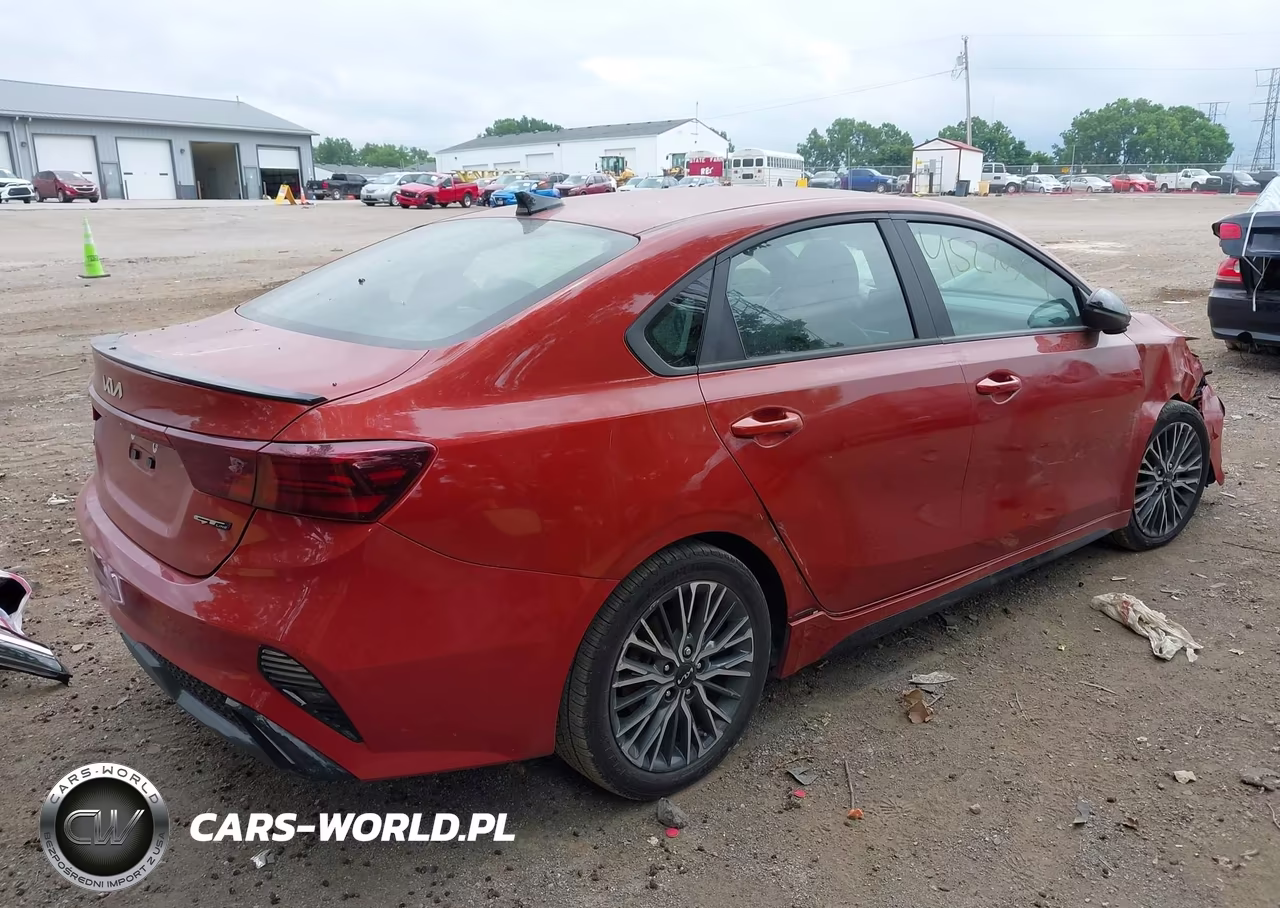 2022 Kia Forte Gt-Line VIN:3KPF54AD1NE475904 - 4