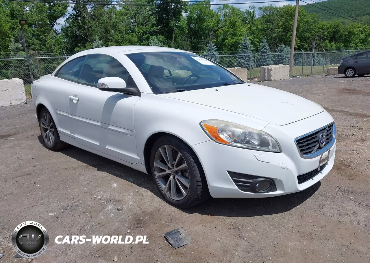 2011 Volvo C70 T5