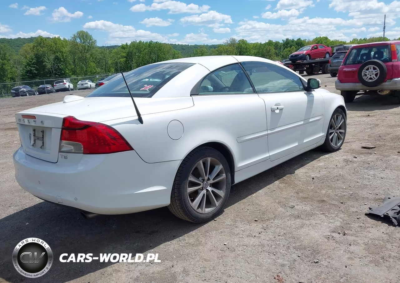 2011 Volvo C70 T5 VIN:YV1672MCXBJ119266 - 4