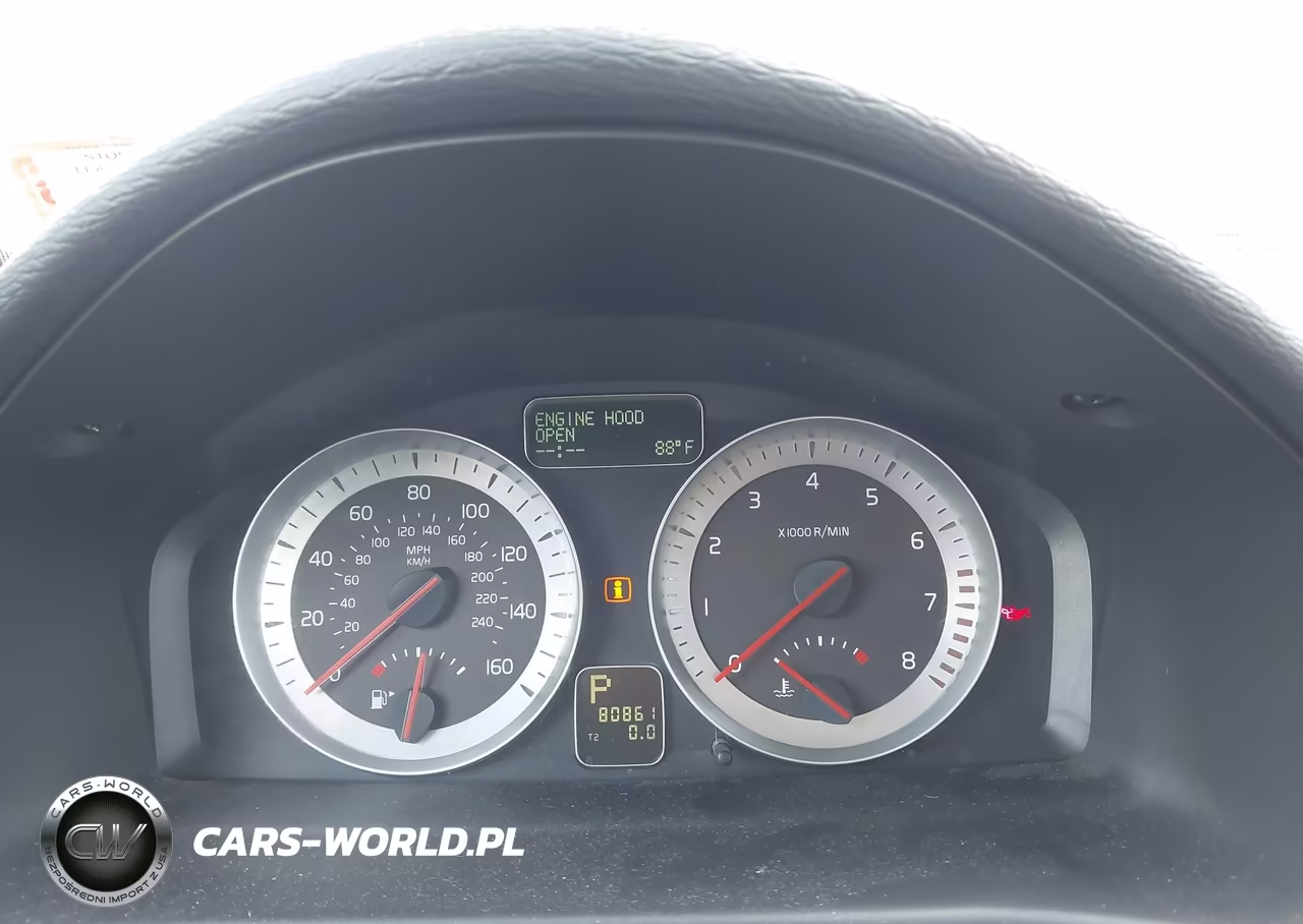 2011 Volvo C70 T5 VIN:YV1672MCXBJ119266 - 7