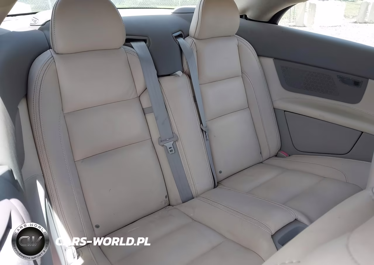 2011 Volvo C70 T5 VIN:YV1672MCXBJ119266 - 8