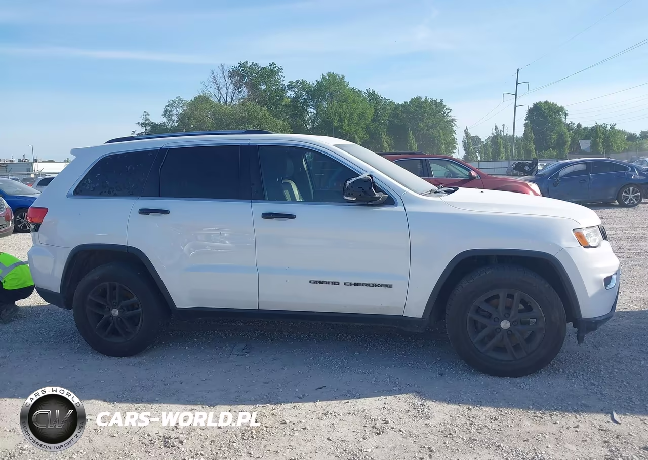 2018 Jeep Grand Cherokee Limited 4X2 VIN:1C4RJEBG3JC140877 - 13