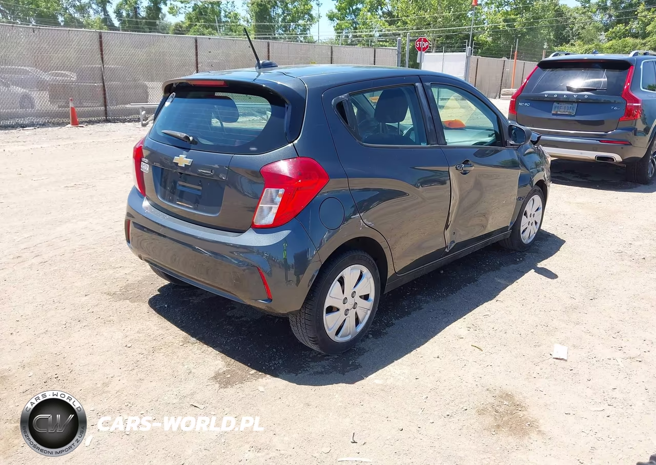 2017 Chevrolet Spark Ls Cvt VIN:KL8CB6SA1HC785423 - 4