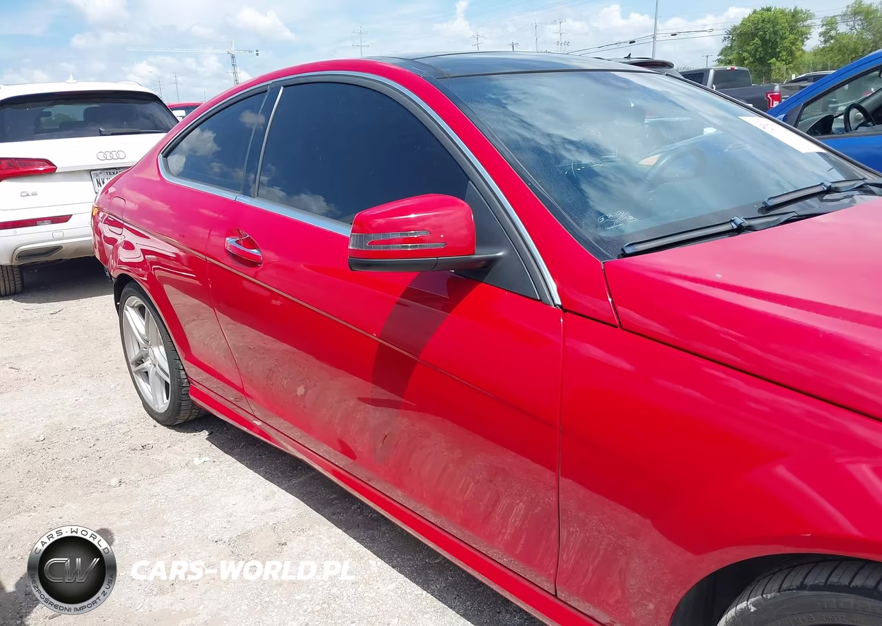 2013 Mercedes-Benz C 250 VIN:WDDGJ4HB2DF943136 - 14