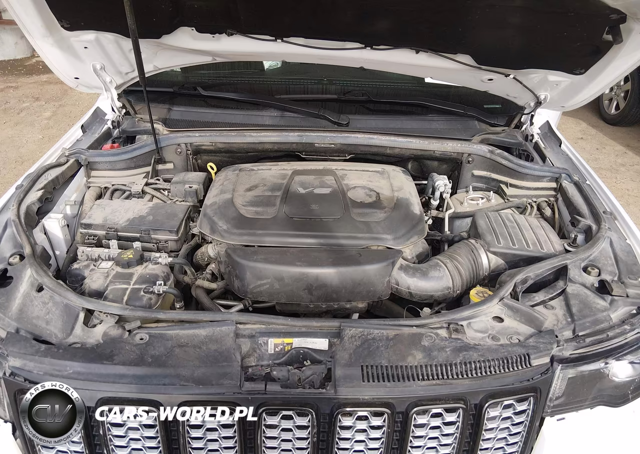 2018 Jeep Grand Cherokee Altitude 4X4 VIN:1C4RJFAG9JC152815 - 10