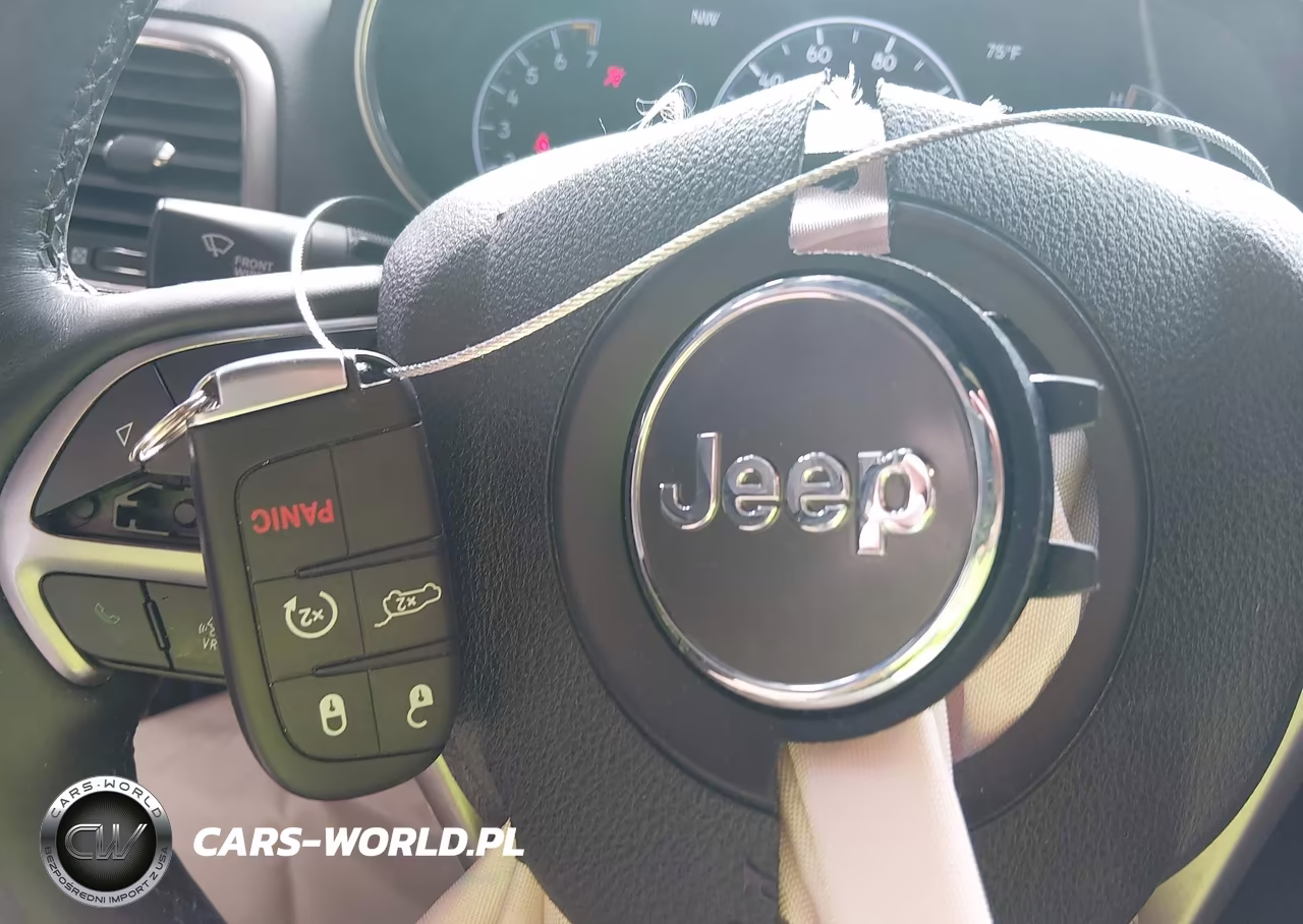 2018 Jeep Grand Cherokee Altitude 4X4 VIN:1C4RJFAG9JC152815 - 11