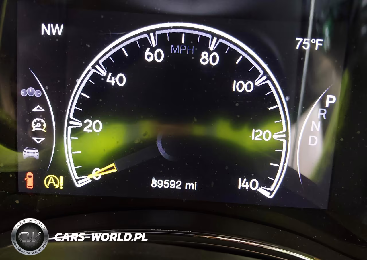 2018 Jeep Grand Cherokee Altitude 4X4 VIN:1C4RJFAG9JC152815 - 15