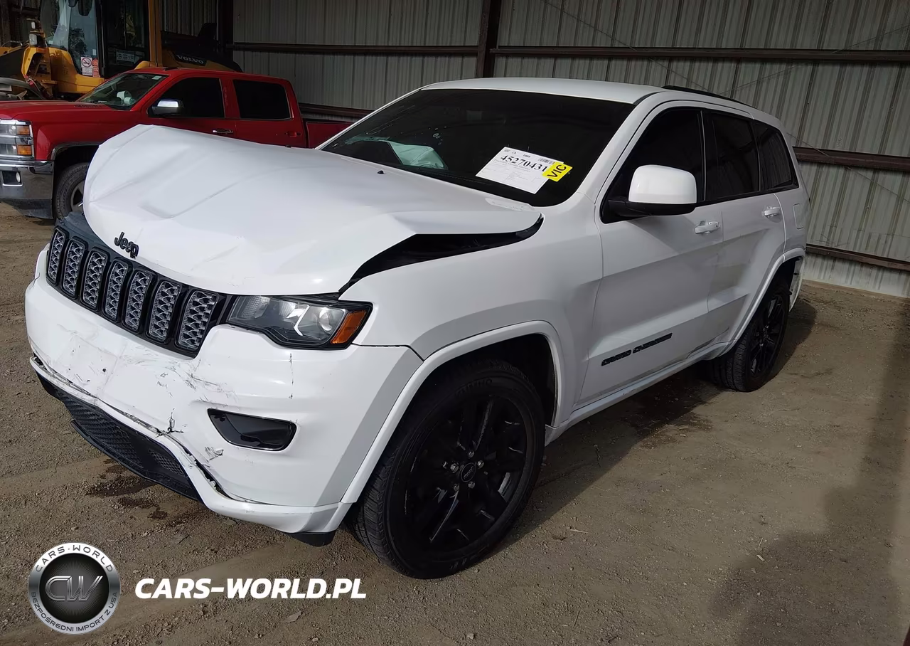 2018 Jeep Grand Cherokee Altitude 4X4 VIN:1C4RJFAG9JC152815 - 2