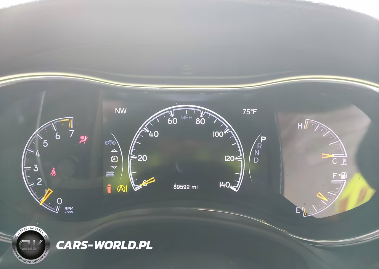 2018 Jeep Grand Cherokee Altitude 4X4 VIN:1C4RJFAG9JC152815 - 7