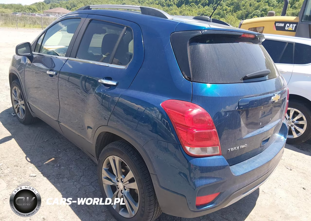 2020 Chevrolet Trax Awd Lt VIN:3GNCJPSB7LL280662 - 3