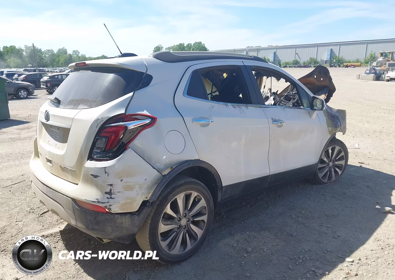 2018 Buick Encore Preferred Ii VIN:KL4CJBSB9JB575296 - 4