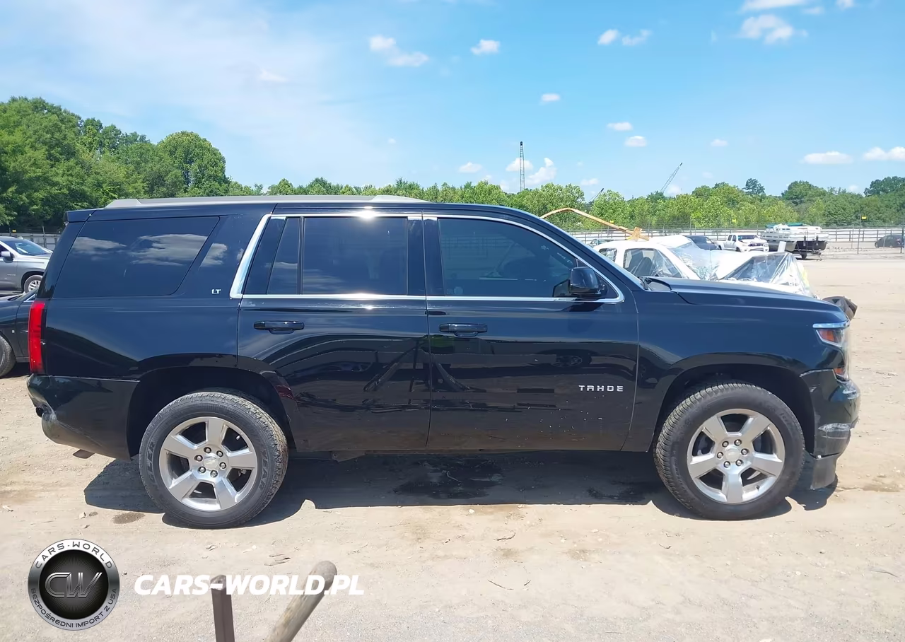 2017 Chevrolet Tahoe Lt VIN:1GNSKBKC0HR231615 - 13