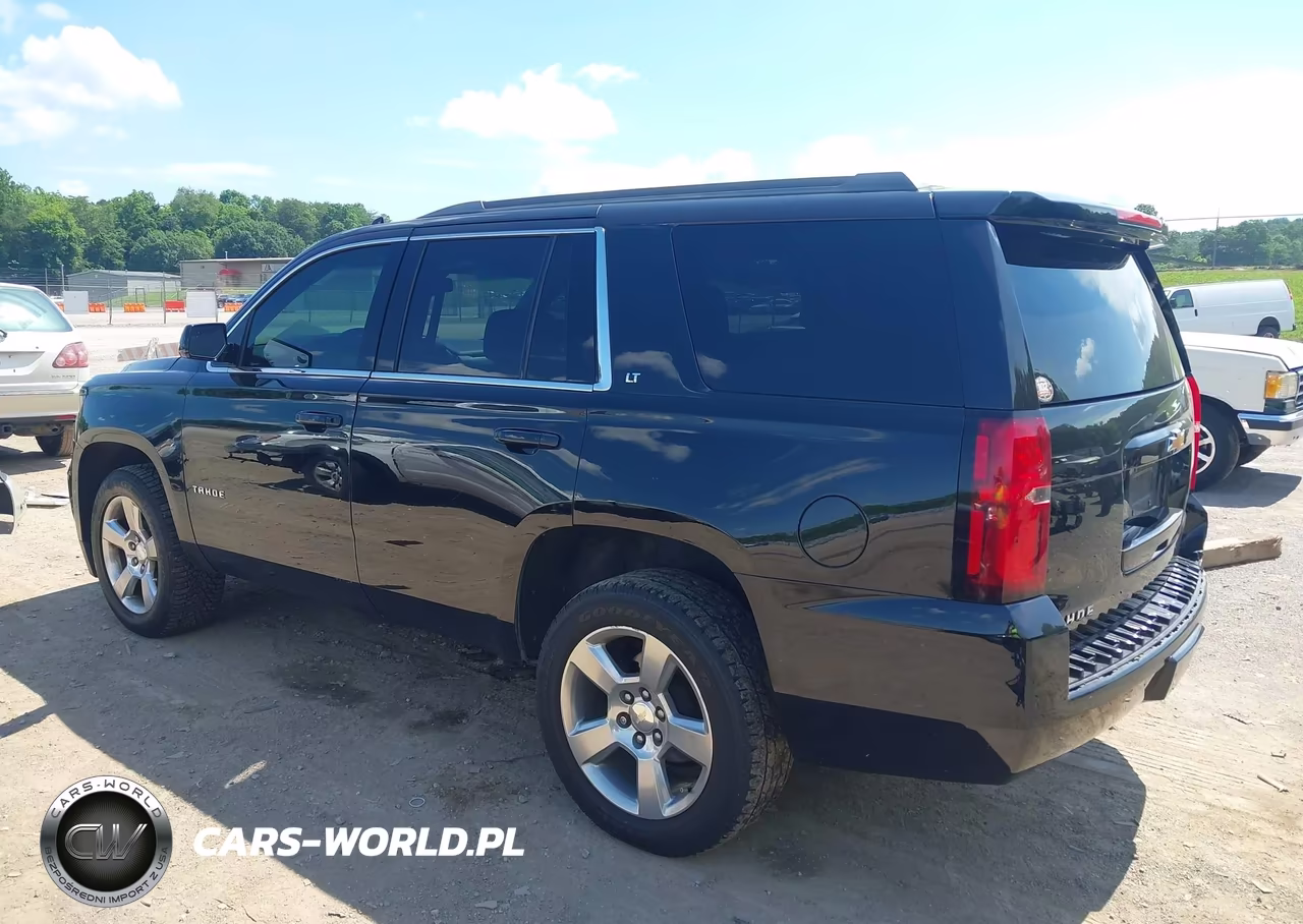 2017 Chevrolet Tahoe Lt VIN:1GNSKBKC0HR231615 - 3