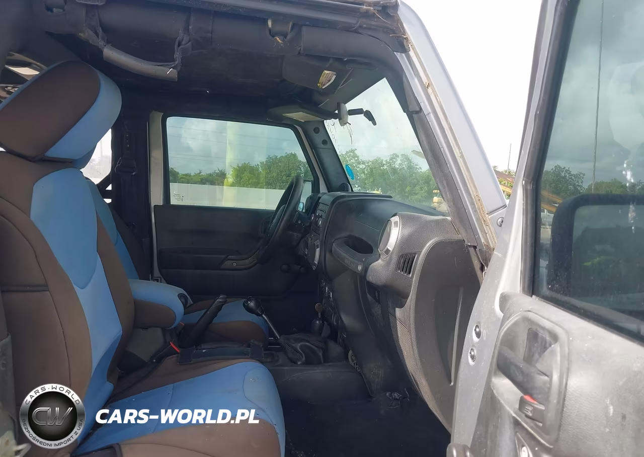 2014 Jeep Wrangler Sport VIN:1C4AJWAG7EL134820 - 5