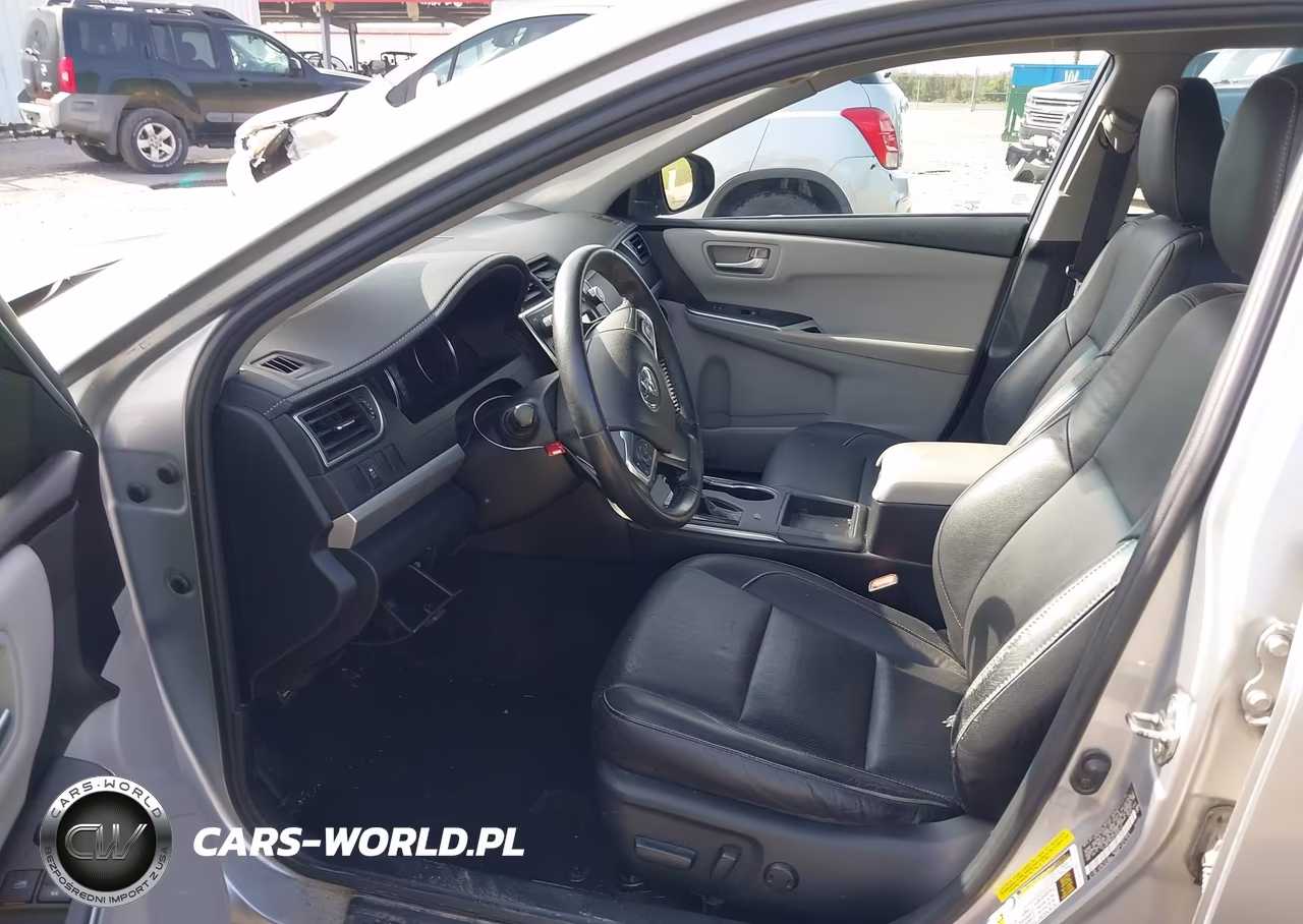 2015 Toyota Camry Se VIN:4T1BF1FK4FU936111 - 5
