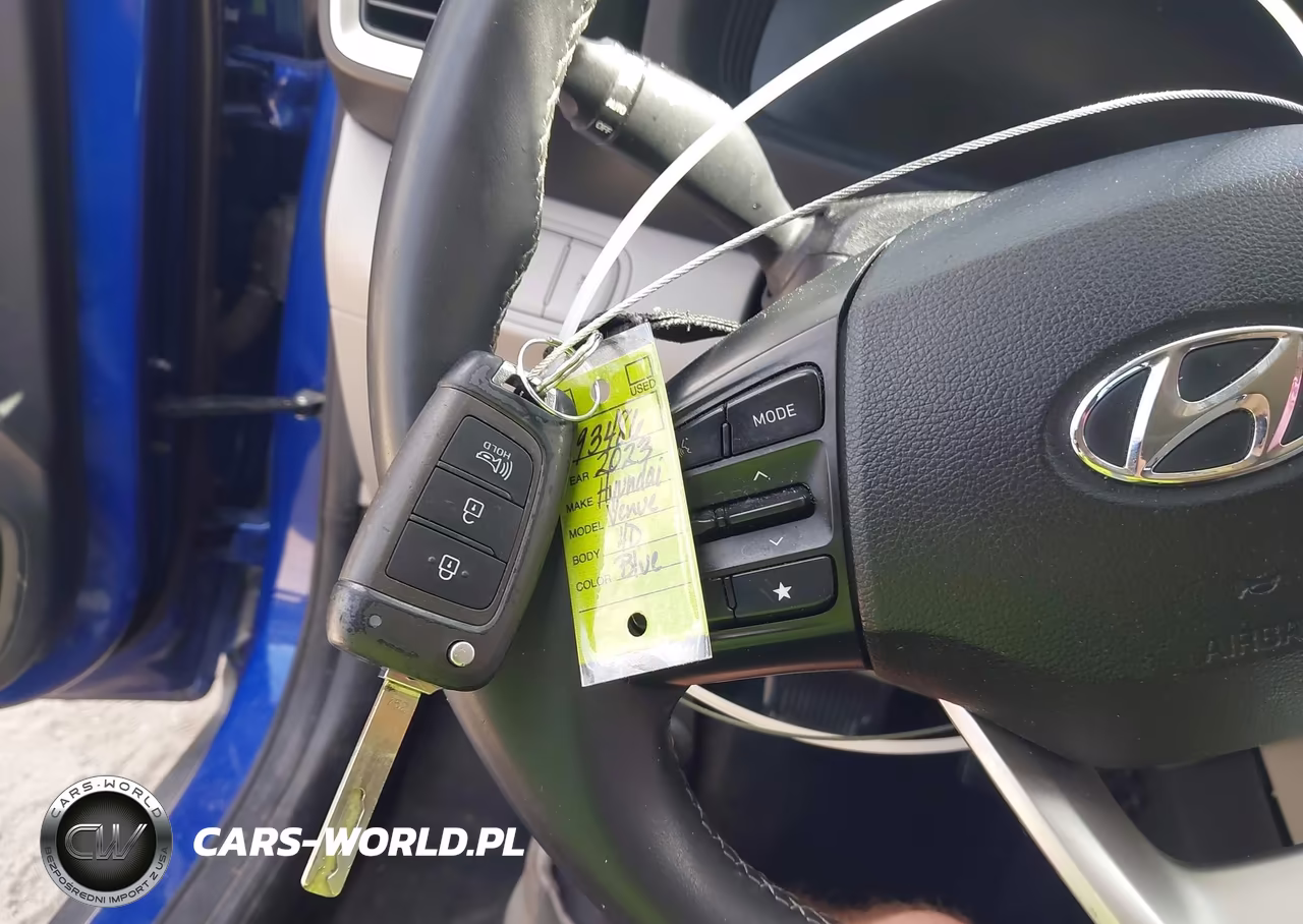2023 Hyundai Venue Sel VIN:KMHRC8A36PU246880 - 11