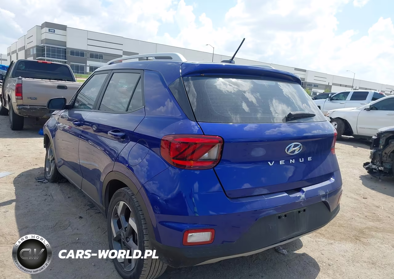 2023 Hyundai Venue Sel VIN:KMHRC8A36PU246880 - 3