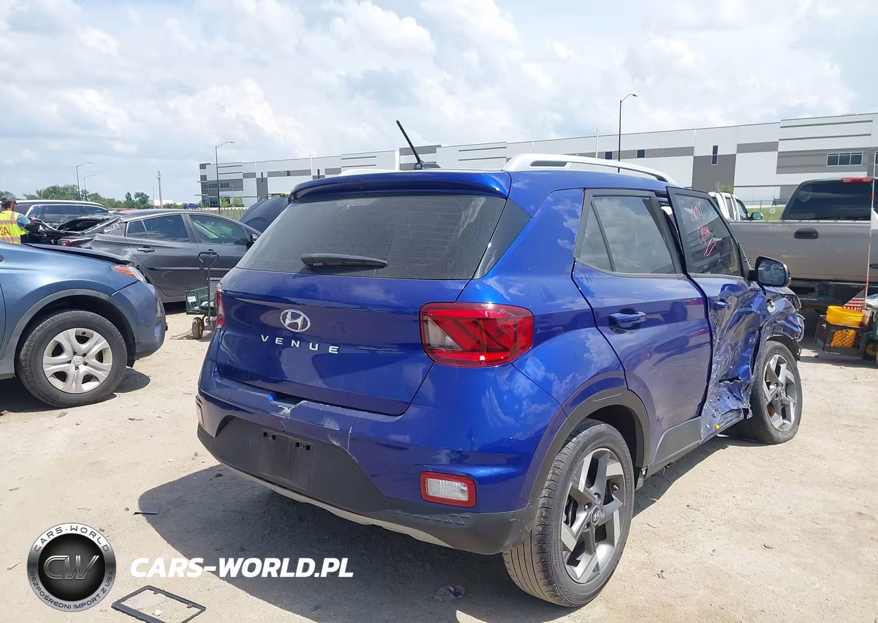 2023 Hyundai Venue Sel VIN:KMHRC8A36PU246880 - 4