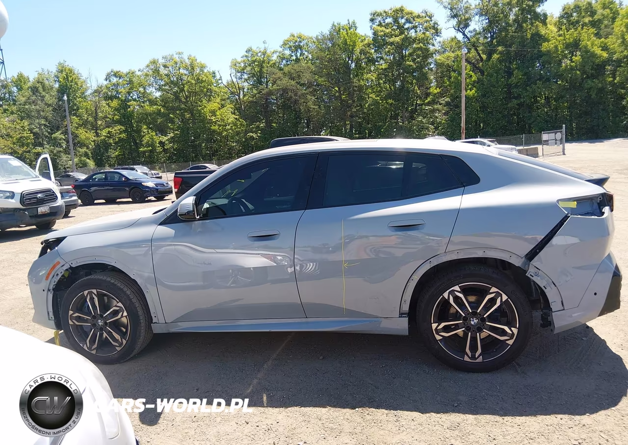 2025 BMW X2 xDrive28I VIN:WBX63GM02S5388152 - 15