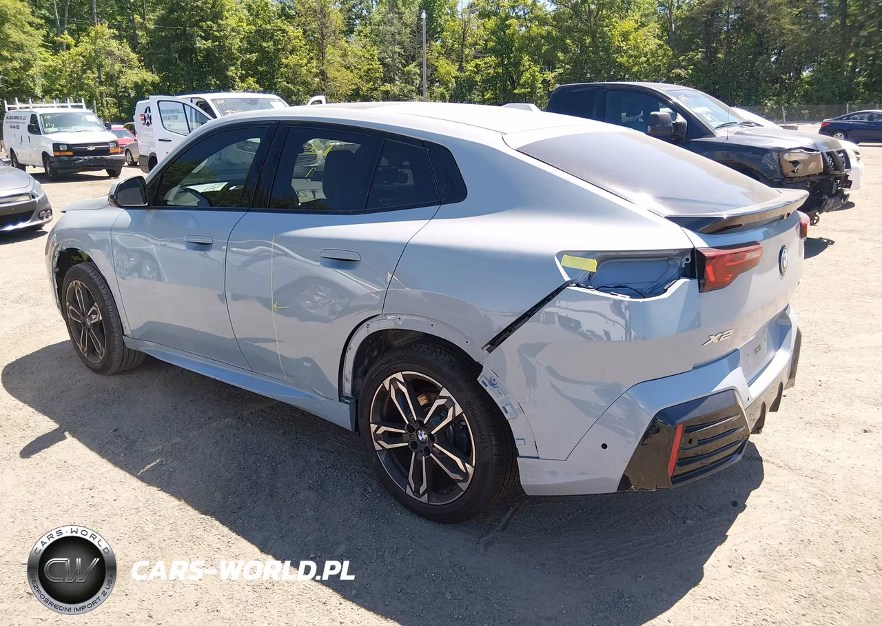 2025 BMW X2 xDrive28I VIN:WBX63GM02S5388152 - 3