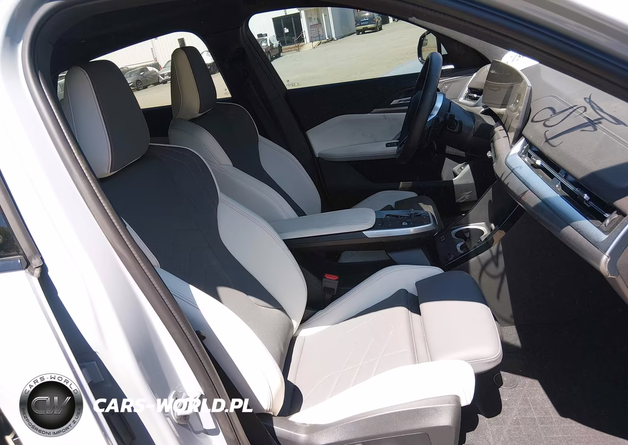 2025 BMW X2 xDrive28I VIN:WBX63GM02S5388152 - 5