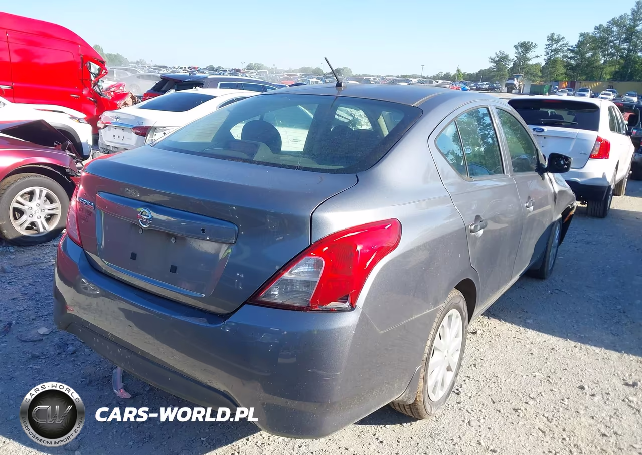 2016 Nissan Versa 1.6 S VIN:3N1CN7AP5GL866103 - 4