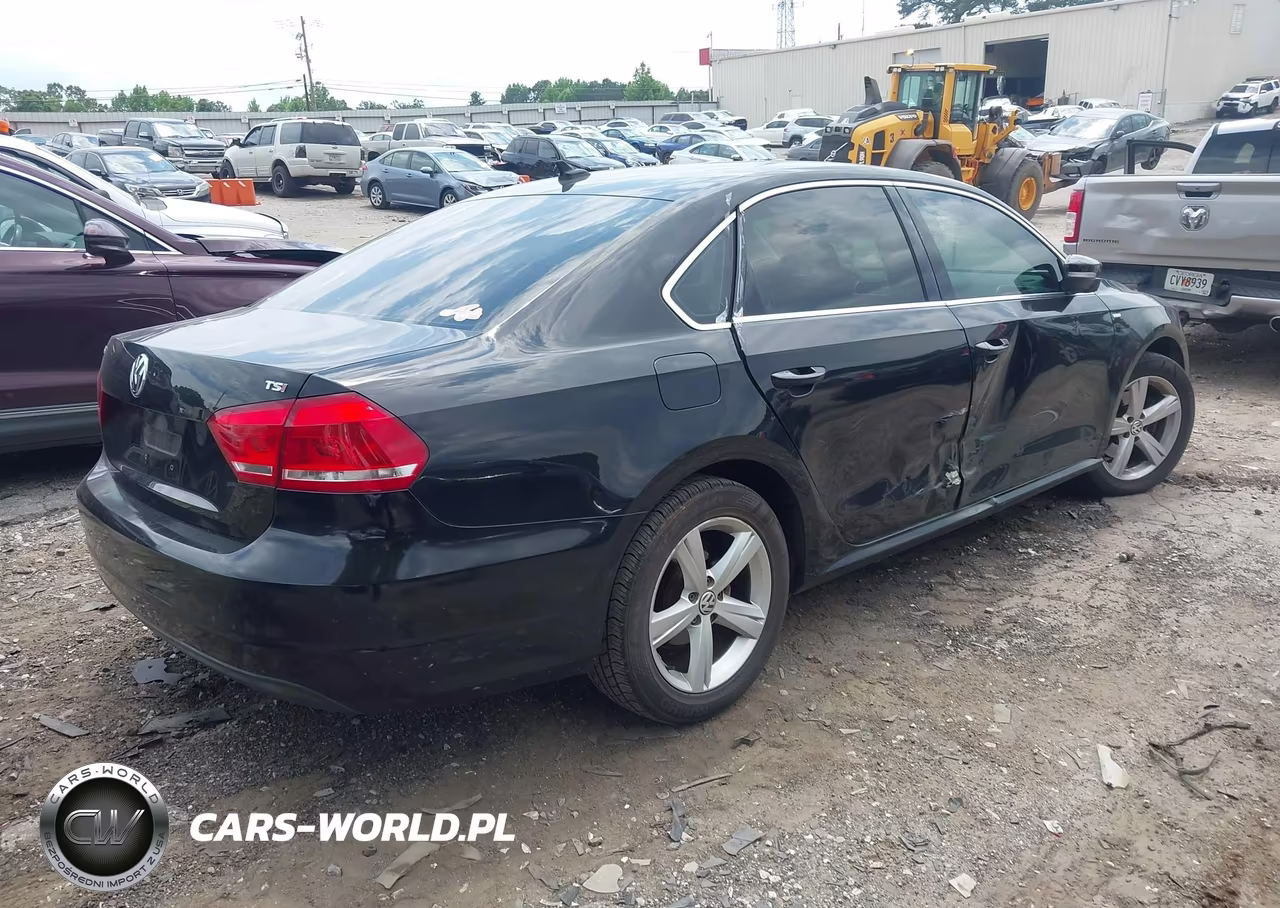 2014 Volkswagen Passat 1.8T Wolfsburg Edition VIN:1VWAT7A34EC041568 - 4